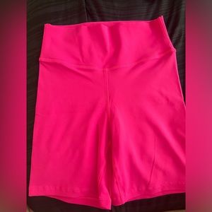 NEW, NEVER WORN THIRTY YEARS SUNMER BRIGHTS BIKER SHORTS MEDIUM
